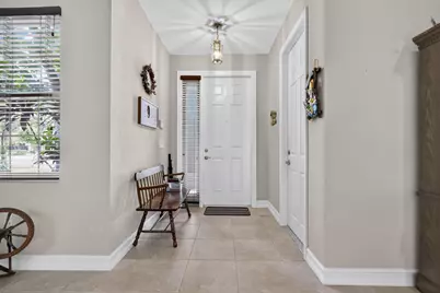8135 Cantabria Falls Drive, Boynton Beach, FL 33473 - Photo 12