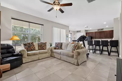 8135 Cantabria Falls Drive, Boynton Beach, FL 33473 - Photo 22