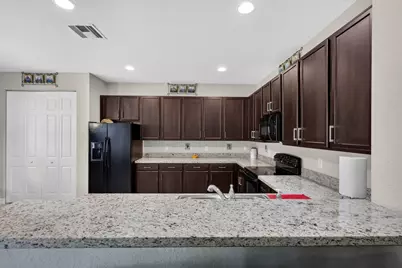 8135 Cantabria Falls Drive, Boynton Beach, FL 33473 - Photo 18