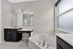 8135 Cantabria Falls Dr, Boynton Beach, FL 33473 - Photo 38
