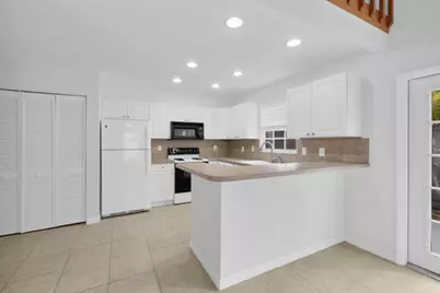 426 N Cypress Drive #A, Tequesta, FL 33469 - Photo 8