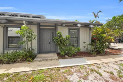 426 N Cypress Drive #A, Tequesta, FL 33469 - Photo 2
