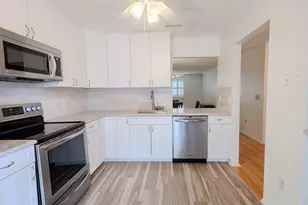126 Manchineel Ct, Royal Palm Beach, FL 33411 - Photo 2