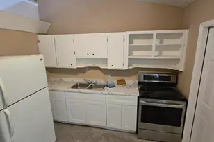 830 SW 14th St, Pompano Beach, FL 33060 - Photo 2