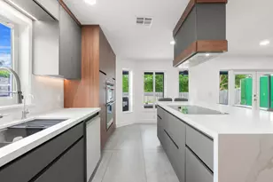 52 Gables Blvd, Weston, FL 33326 - Photo 16