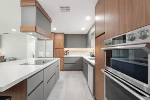 52 Gables Blvd, Weston, FL 33326 - Photo 20