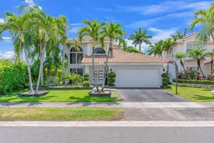 52 Gables Blvd, Weston, FL 33326 - Photo 4