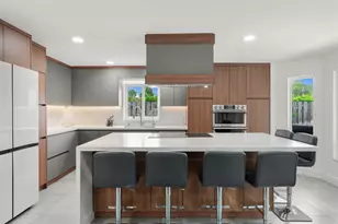 52 Gables Blvd, Weston, FL 33326 - Photo 16