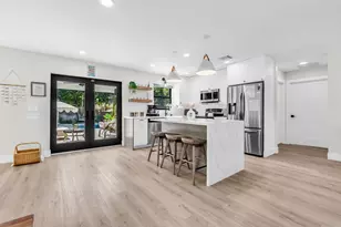 300 SE 8th Ave, Deerfield Beach, FL 33441 - Photo 16