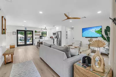 300 SE 8th Avenue, Deerfield Beach, FL 33441 - Photo 8