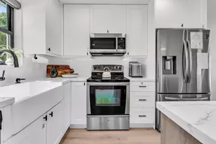 300 SE 8th Ave, Deerfield Beach, FL 33441 - Photo 24