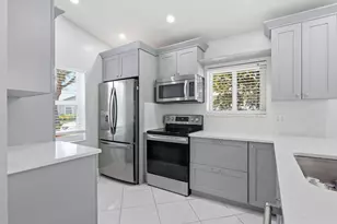 8621 Jasmine Way, Boca Raton, FL 33496 - Photo 2