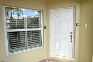 291 Lake Monterey Cir, Boynton Beach, FL 33426 - Photo 4