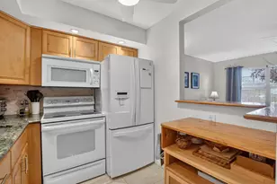 438 Tilford U, Deerfield Beach, FL 33442 - Photo 8