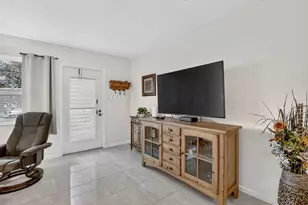 438 Tilford U, Deerfield Beach, FL 33442 - Photo 6