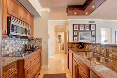 780 S Sapodilla Avenue #401, West Palm Beach, FL 33401 - Photo 6