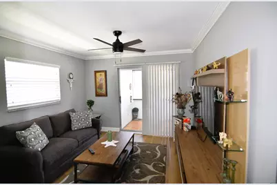 237 Saxony E, Delray Beach, FL 33446 - Photo 6