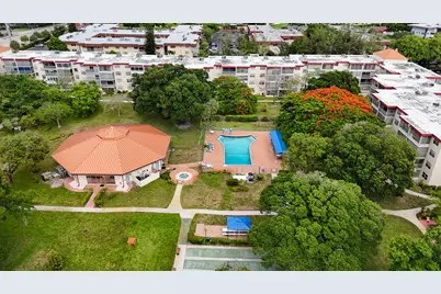 3070 NW 48th Terrace #414, Lauderdale Lakes, FL 33313 - Photo 26