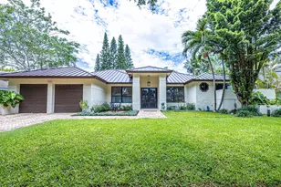1985 Parkside Cir S, Boca Raton, FL 33486 - Photo 2