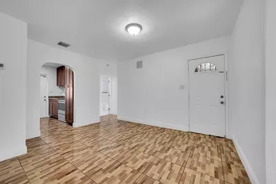 1646 NE 150th Street #1, Miami, FL 33181 - Photo 8