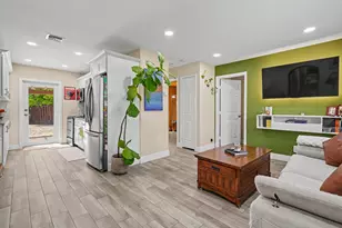 2480 NE 13th Terrace, Pompano Beach, FL 33064 - Photo 2