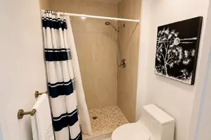 5570 Tamberlane Cir, Palm Beach Gardens, FL 33418 - Photo 10