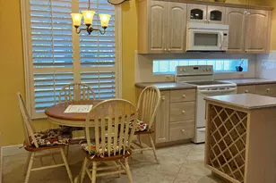 646 Venetto Ct, Port Saint Lucie, FL 34986 - Photo 4