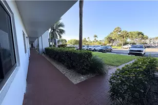4266 Deste Ct, Lake Worth, FL 33467 - Photo 16