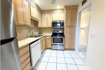 4266 Deste Court #101, Lake Worth, FL 33467 - Photo 10