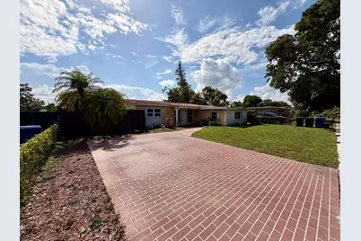 1410 N 67th Terrace, Hollywood, FL 33024 - Photo 1