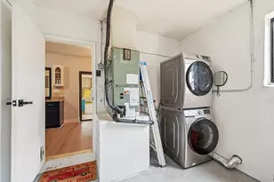 8370 NW 26th Pl, Sunrise, FL 33322 - Photo 20