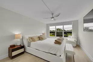 555 Oaks Ln, Pompano Beach, FL 33069 - Photo 4