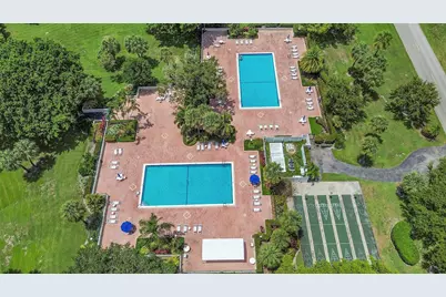 555 Oaks Lane #311, Pompano Beach, FL 33069 - Photo 12