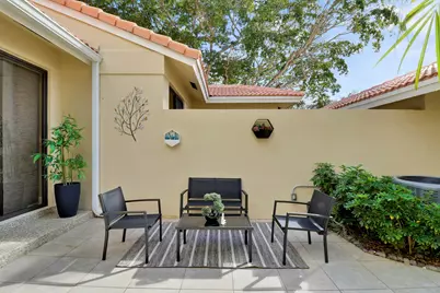 204 Old Meadow Way, Palm Beach Gardens, FL 33418 - Photo 4