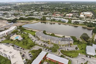 108 Greenbrier C, West Palm Beach, FL 33417 - Photo 22