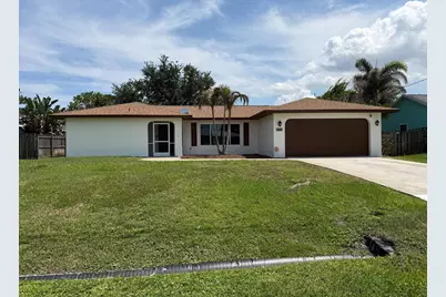 450 SW Eyerly Avenue, Port Saint Lucie, FL 34983 - Photo 2