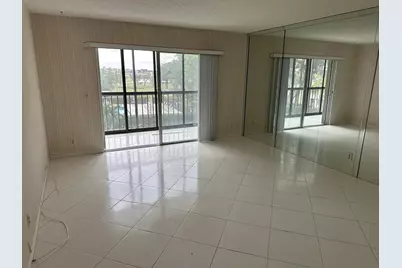 7286 Huntington Lane #303, Delray Beach, FL 33446 - Photo 4