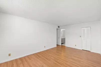 6190 Woodlands Boulevard #513, Tamarac, FL 33319 - Photo 6