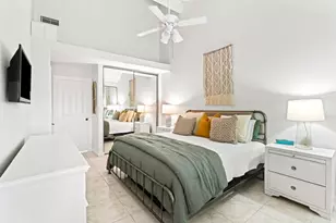 8104 Oakton Ct, Lake Clarke Shores, FL 33406 - Photo 12
