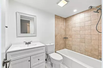 640 Tennis Club Drive #307, Fort Lauderdale, FL 33311 - Photo 14