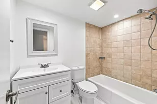 640 Tennis Club Dr, Fort Lauderdale, FL 33311 - Photo 14