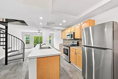 640 Tennis Club Drive #307, Fort Lauderdale, FL 33311 - Photo 2