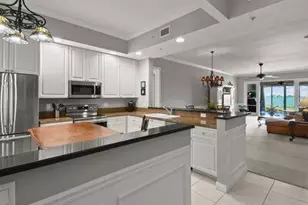 4 Harbour Isle Dr E, Fort Pierce, FL 34949 - Photo 8