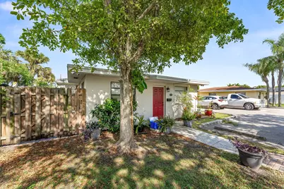 1717 NE 3rd Avenue, Delray Beach, FL 33444 - Photo 2