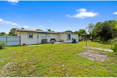 270 Iowa Avenue, Fort Lauderdale, FL 33312 - Photo 14