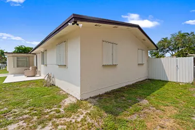 270 Iowa Avenue, Fort Lauderdale, FL 33312 - Photo 8