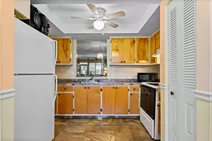 10 Willowbrook Ln, Delray Beach, FL 33446 - Photo 6