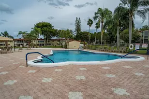 10 Willowbrook Ln, Delray Beach, FL 33446 - Photo 24