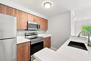 5860 W Sample Rd, Coral Springs, FL 33067 - Photo 16