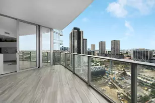 851 NE 1st Ave, Miami, FL 33132 - Photo 20